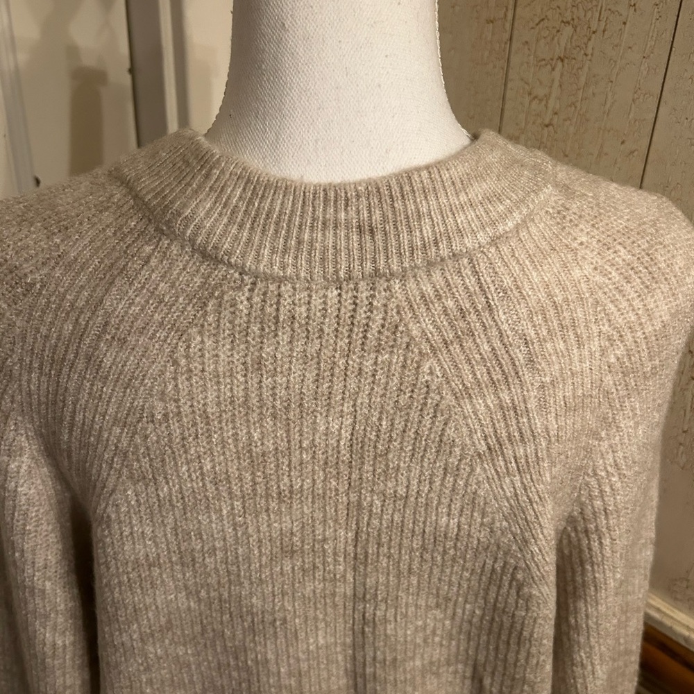 ASOS women’s Beige Crewneck Sweater - Picture 5 of 13